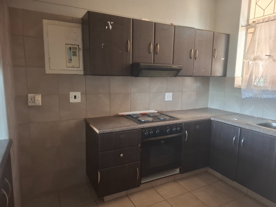 2 Bedroom Property for Sale in Kroonstad Central Free State